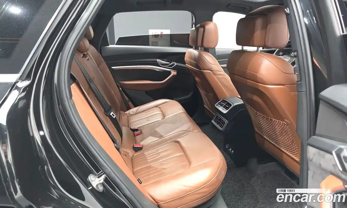Audi e-tron 2020 0.2 автомат (гидро), фото 18