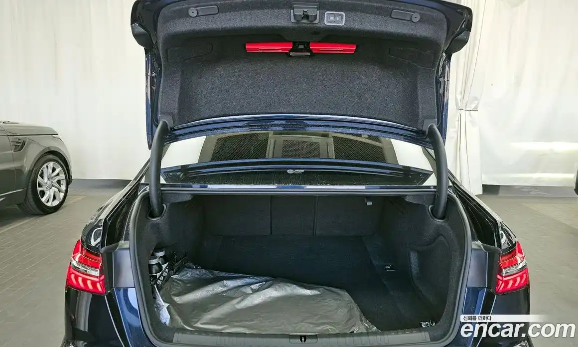 Audi A6 2023 2.0 автомат (гидро), фото 19