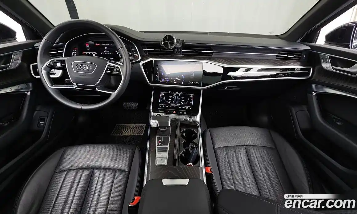 Audi A6 2023 2.0 автомат (гидро), фото 7