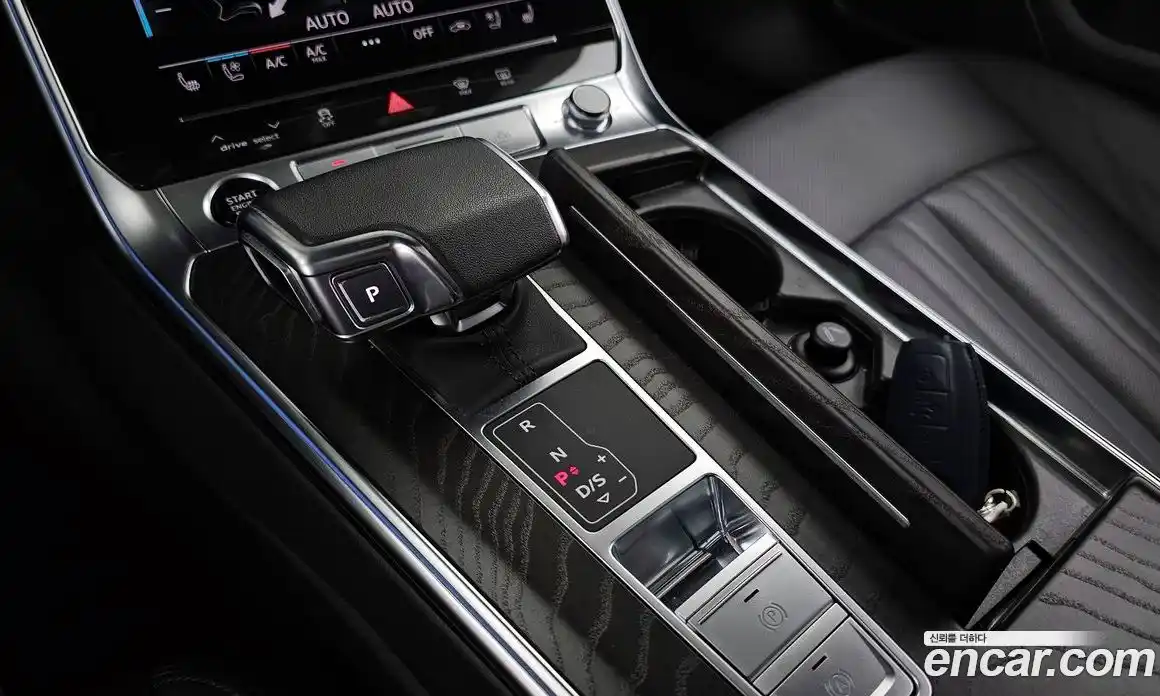 Audi A6 2023 2.0 автомат (гидро), фото 9
