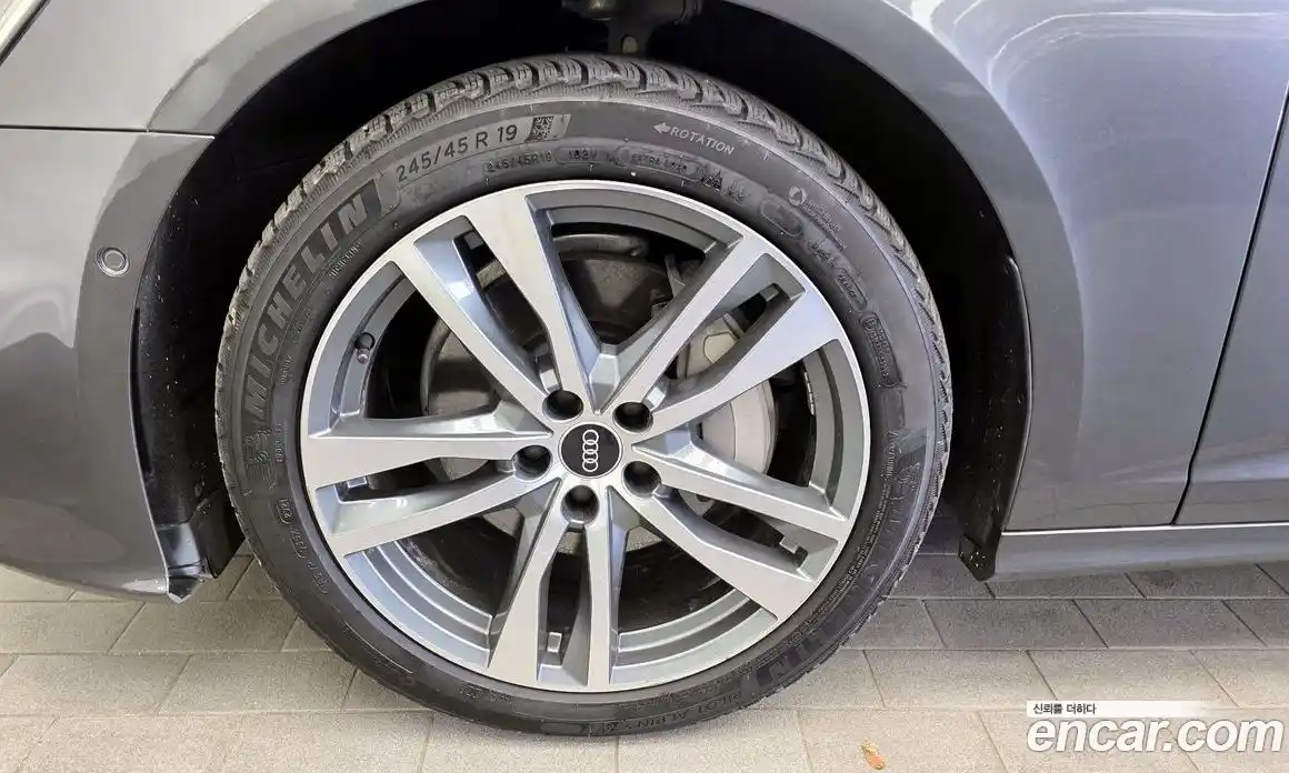 Audi A6 2021 2.0 автомат (гидро), фото 5