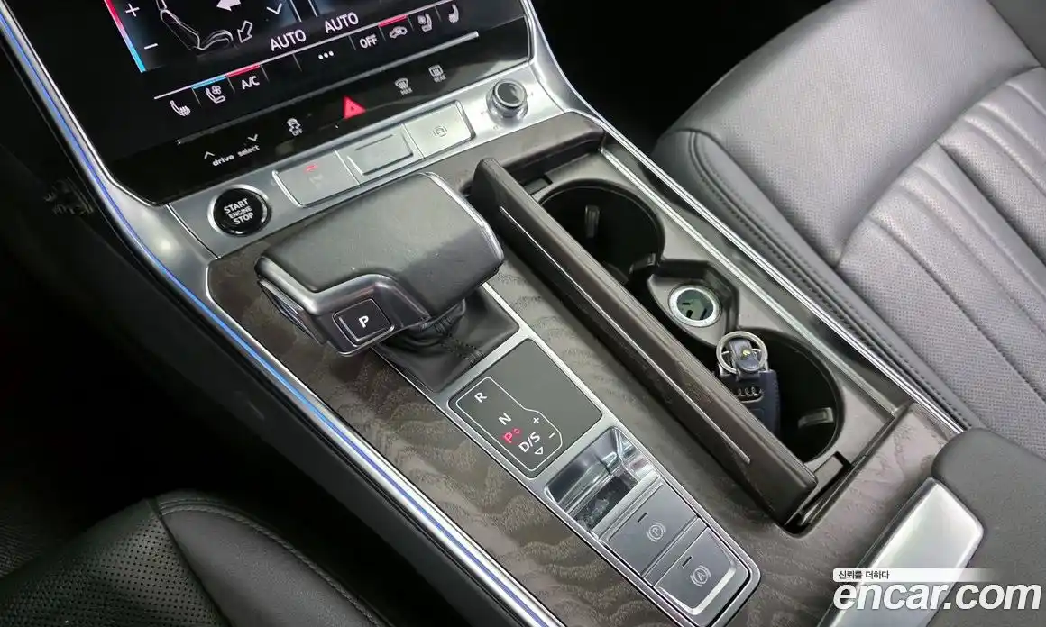 Audi A6 2021 2.0 автомат (гидро), фото 9