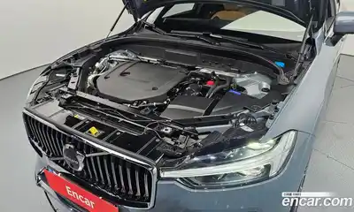 Volvo XC60 2021 2.0 автомат (гидро), миниатюра 6