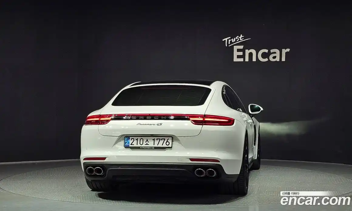 Porsche Panamera 2018 3.0 автомат (гидро), фото 4