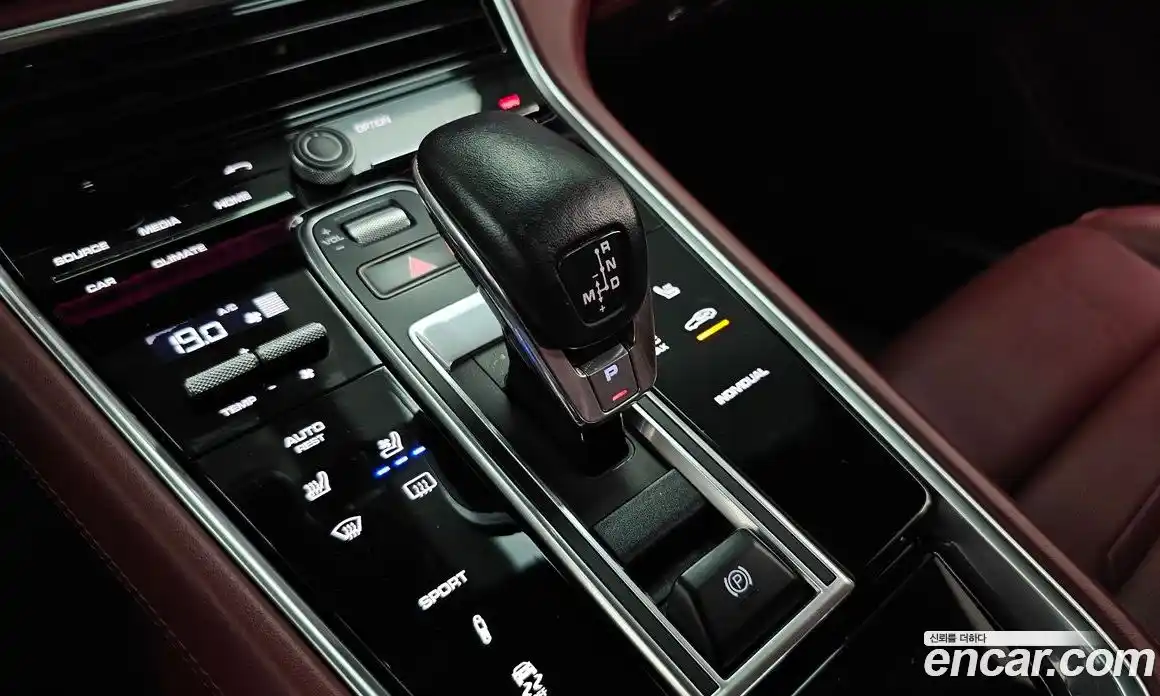 Porsche Panamera 2018 3.0 автомат (гидро), фото 9