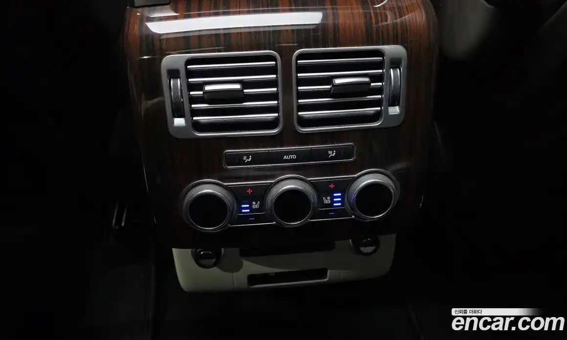 Land Rover Range Rover 2016 4.4 автомат (гидро), фото 18