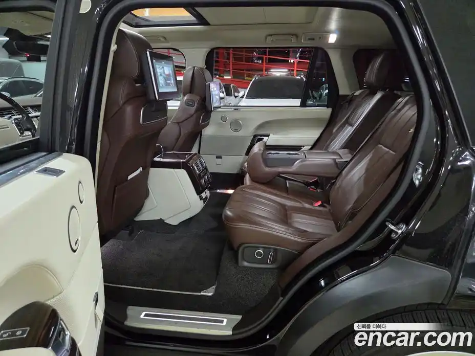 Land Rover Range Rover 2017 4.4 автомат (гидро), фото 7
