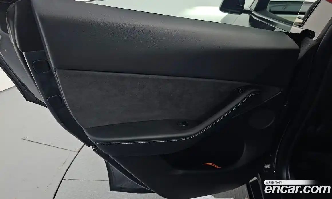 Tesla Model Y 2023 0.2 гидро, фото 15