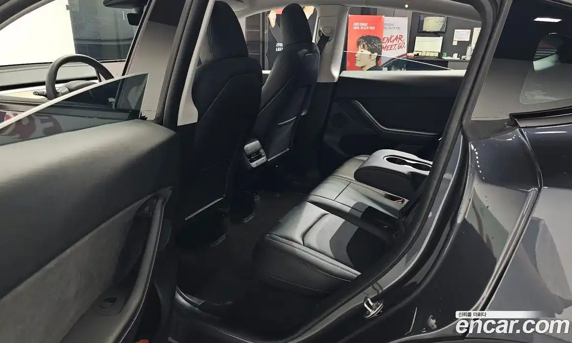 Tesla Model Y 2023 0.2 гидро, фото 17