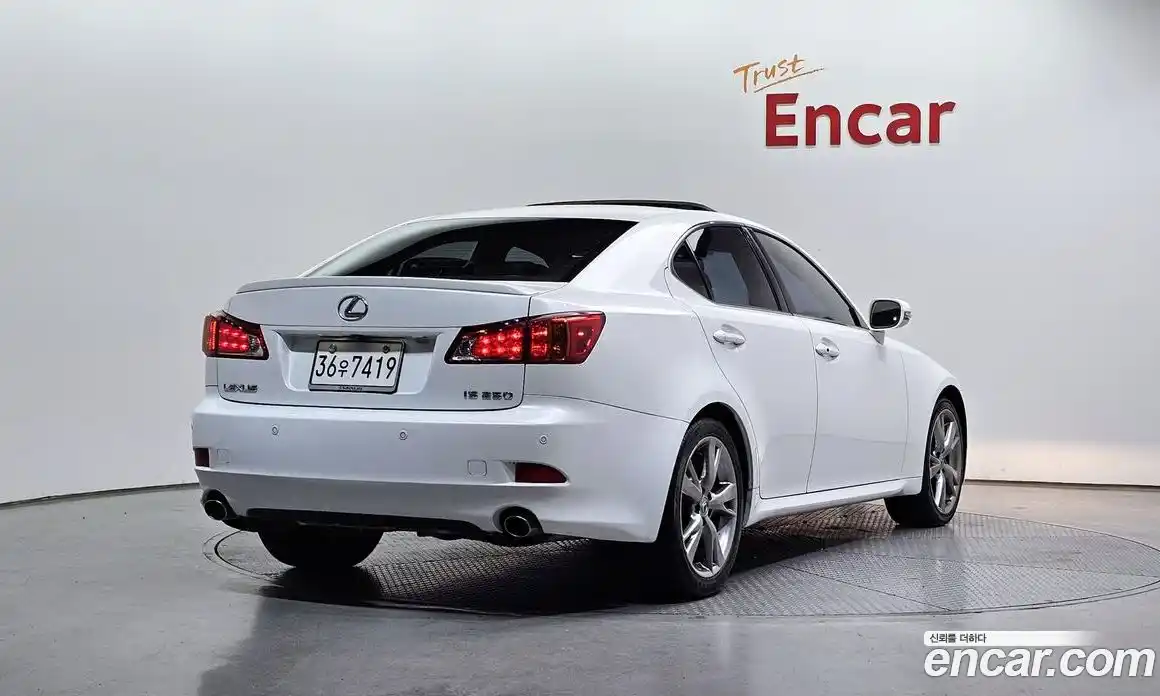 Lexus IS 2010 2.5 гидро, фото 2