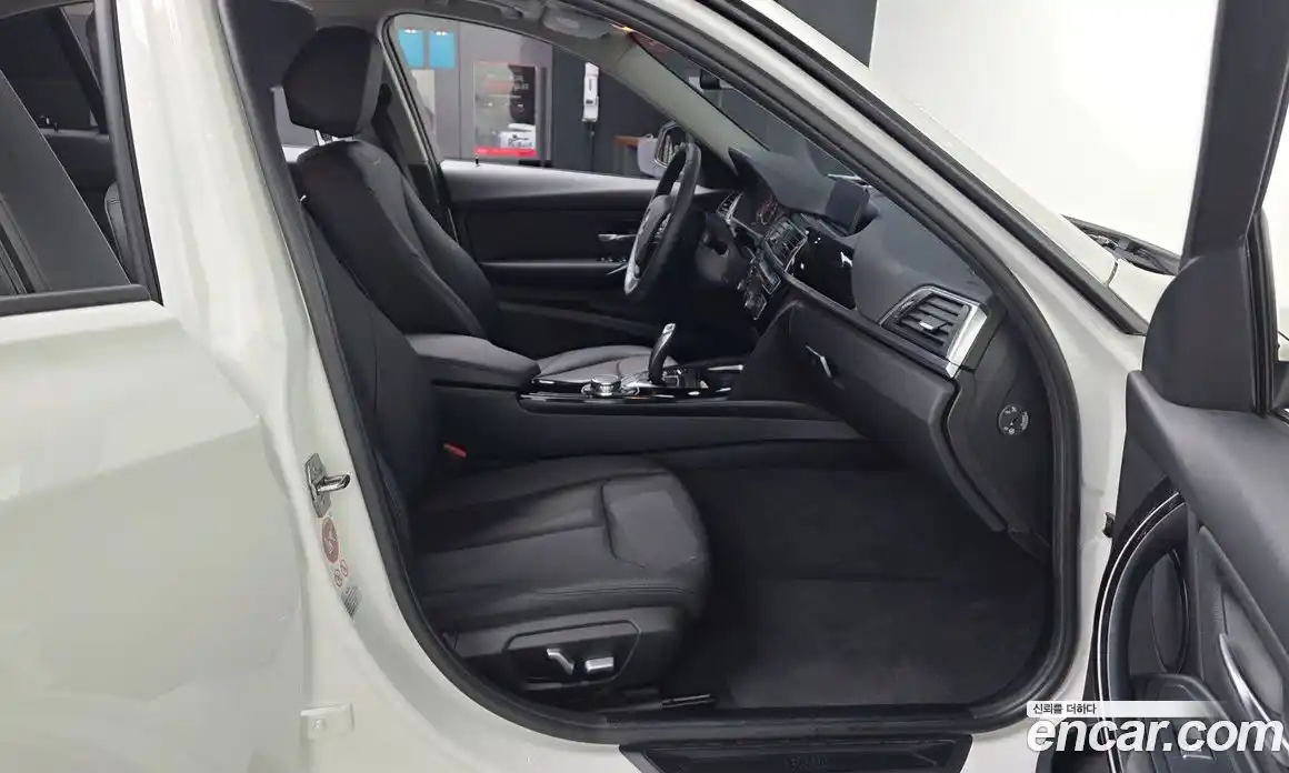 BMW 3 серия 2015 2.0 автомат (гидро), фото 11