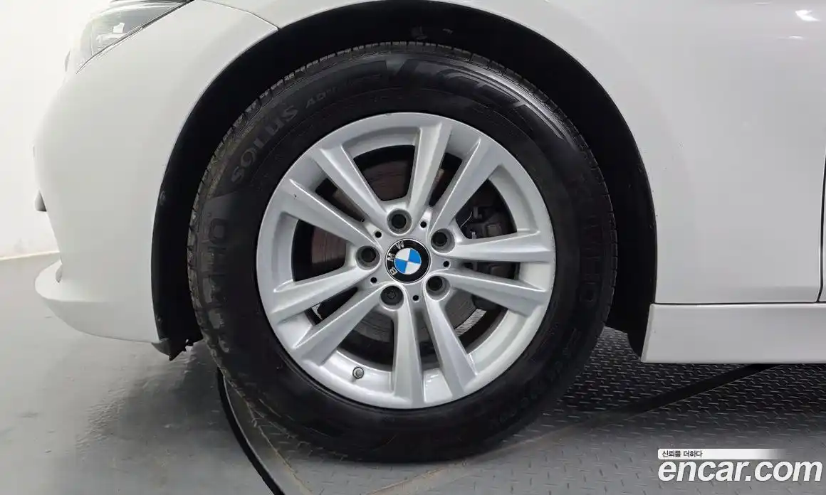 BMW 3 серия 2015 2.0 автомат (гидро), фото 5