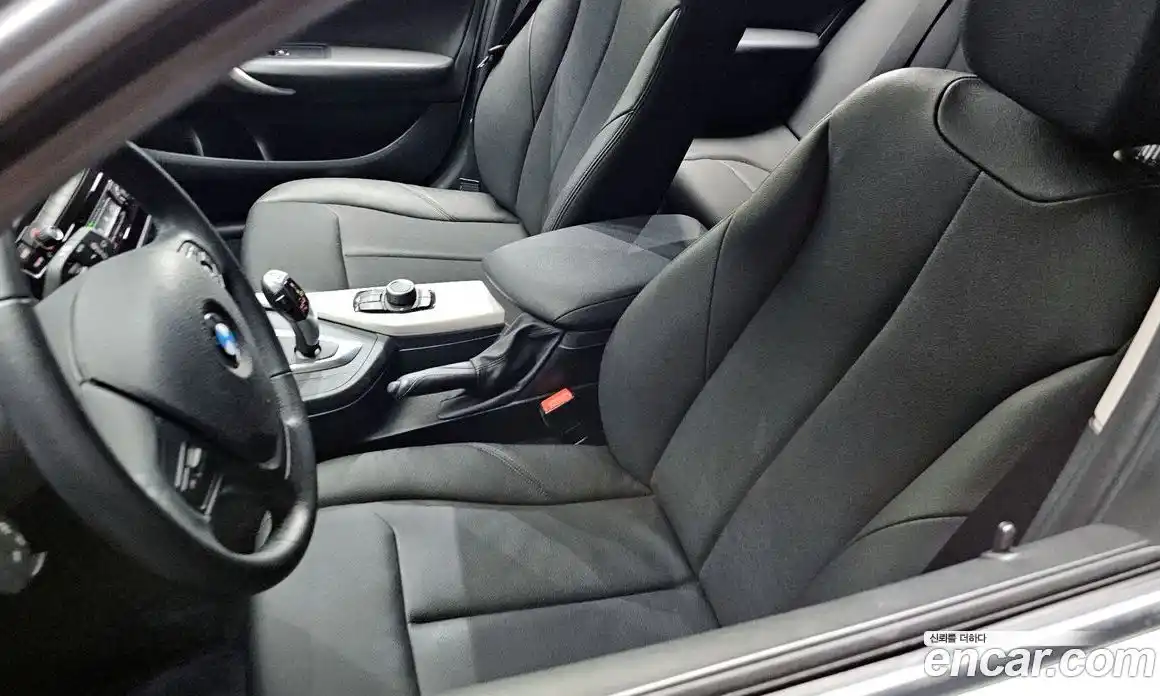 BMW 1 серия 2018 2.0 автомат (гидро), фото 21