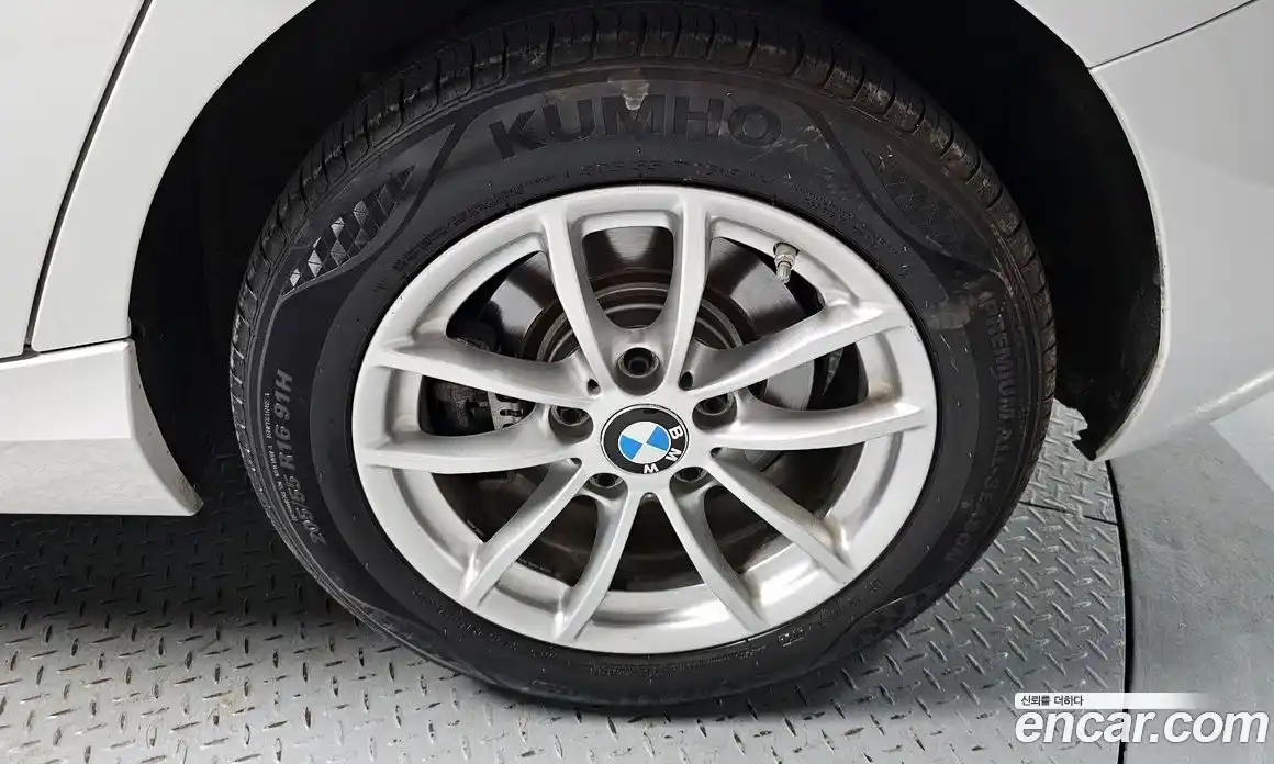 BMW 1 серия 2018 2.0 автомат (гидро), фото 29