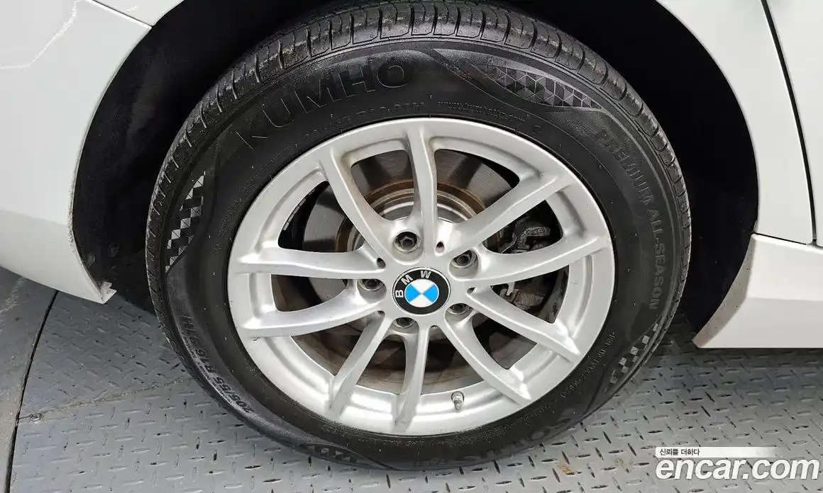 BMW 1 серия 2018 2.0 автомат (гидро), фото 4