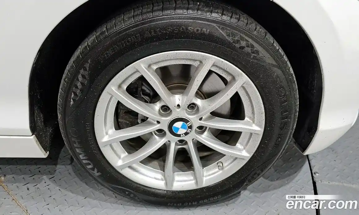 BMW 1 серия 2018 2.0 автомат (гидро), фото 6