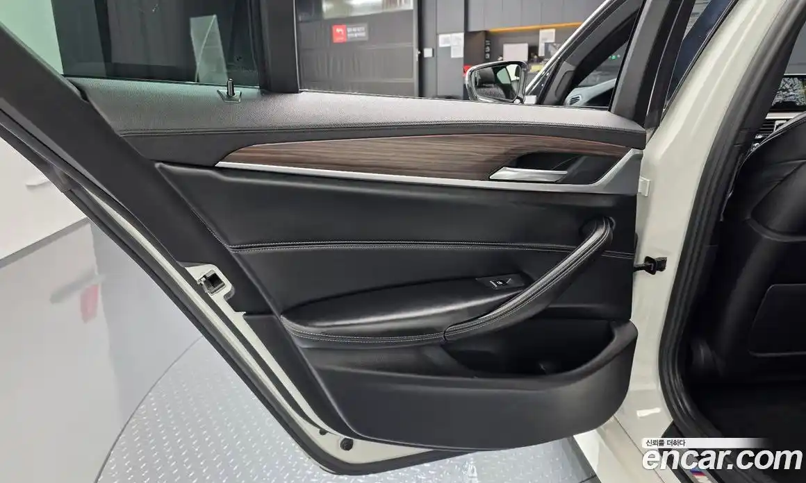 BMW 5 серия 2017 2.0 автомат (гидро), фото 14