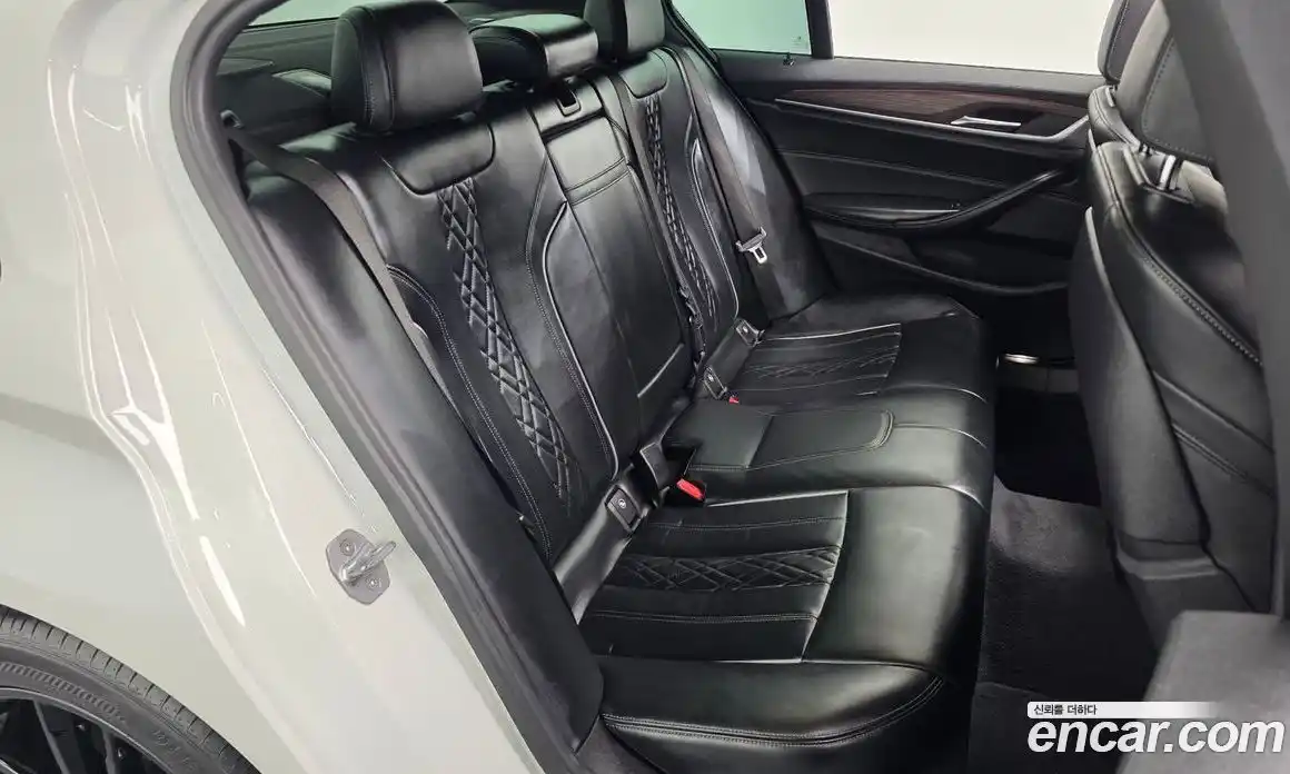 BMW 5 серия 2017 2.0 автомат (гидро), фото 16