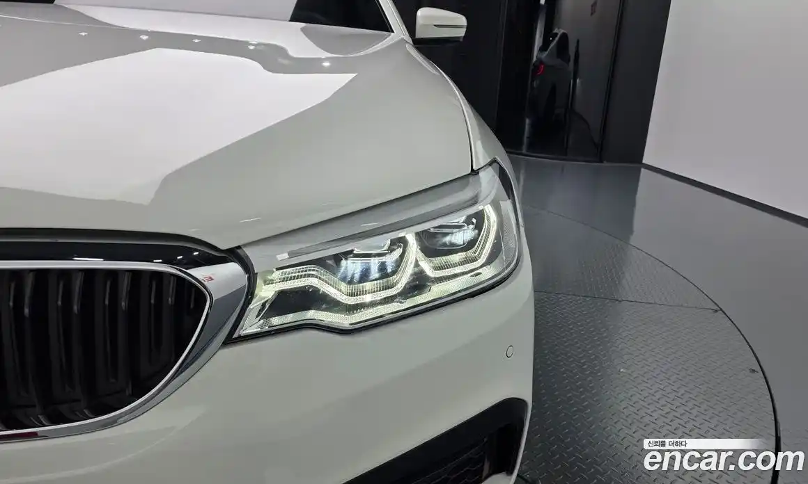 BMW 5 серия 2017 2.0 автомат (гидро), фото 7