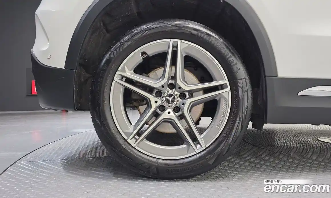 Mercedes-Benz GLA-Class 2022 2.0 гидро, фото 5 Mercedes-Benz GLA-Class 2022 2.0 гидро, фото 5