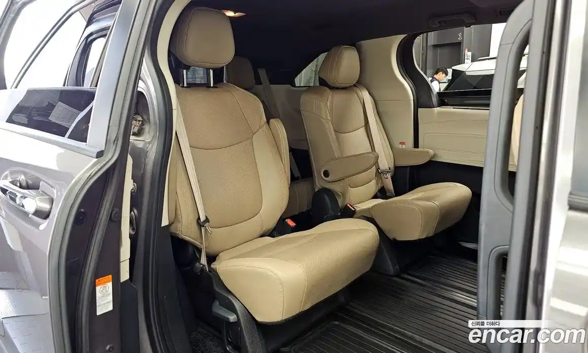 Toyota Sienna 2021 2.5 гидро, фото 18