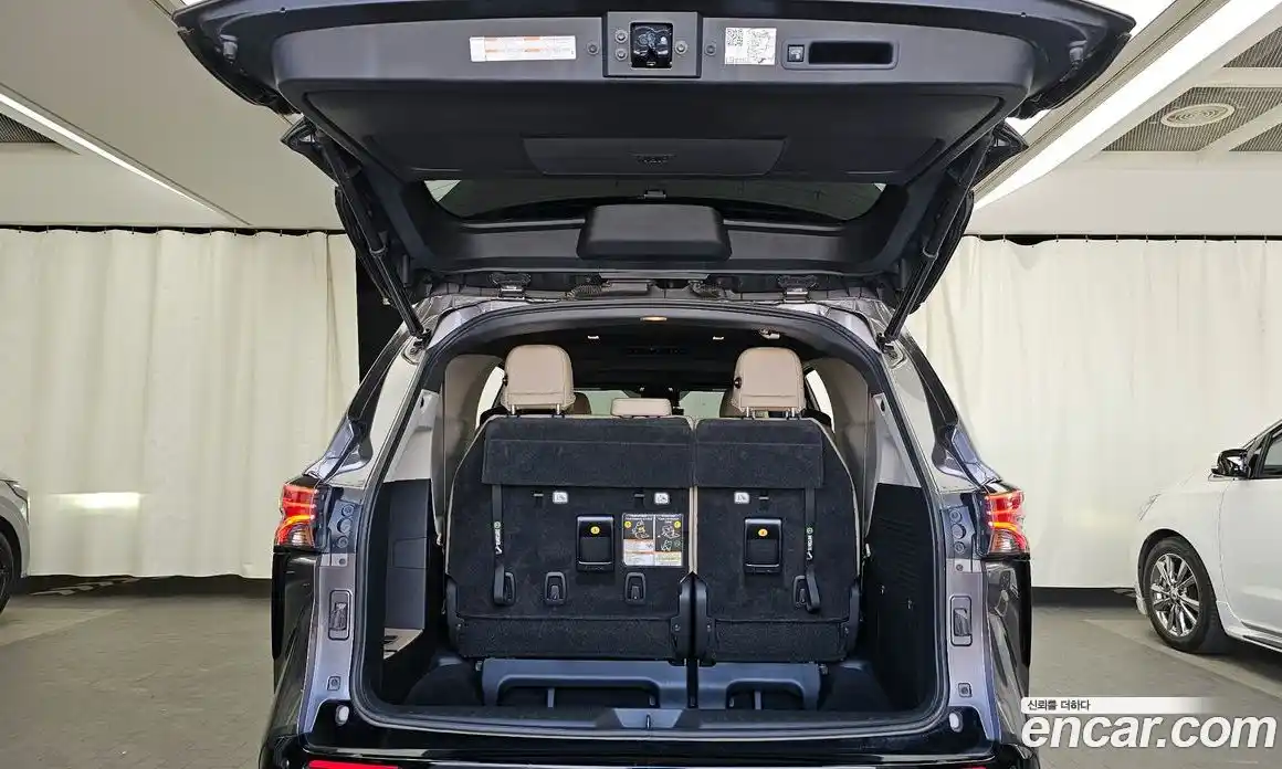 Toyota Sienna 2021 2.5 гидро, фото 26