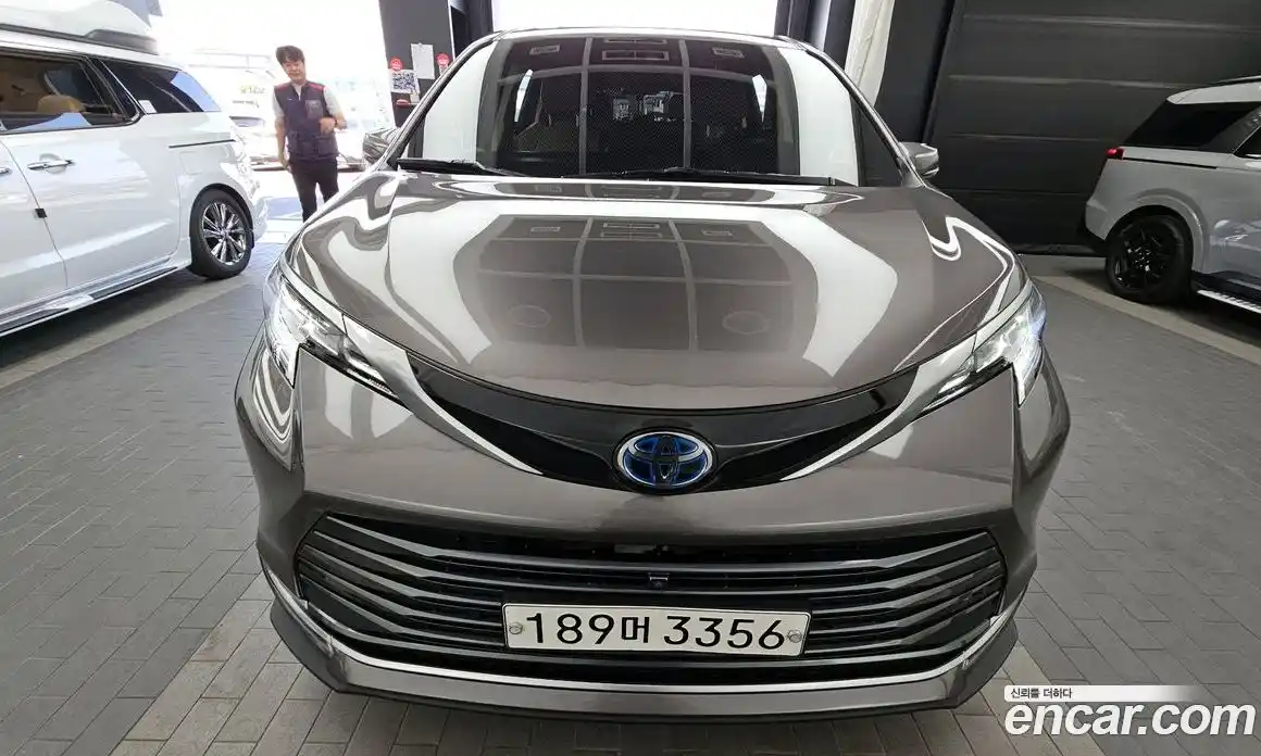 Toyota Sienna 2021 2.5 гидро, фото 31