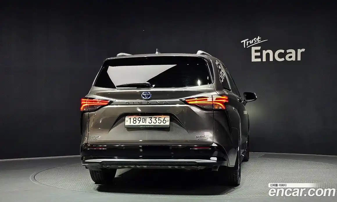 Toyota Sienna 2021 2.5 гидро, фото 4