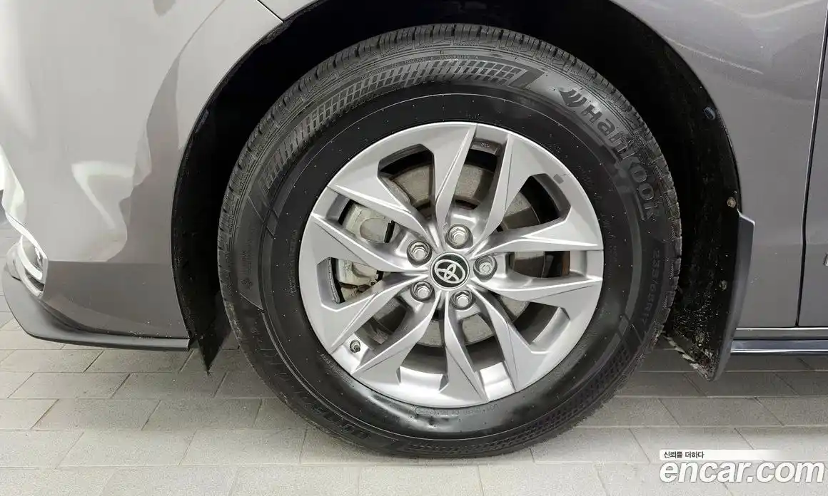Toyota Sienna 2021 2.5 гидро, фото 5