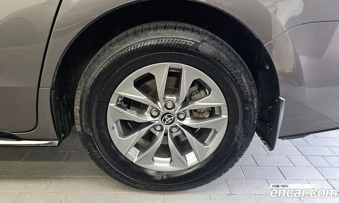 Toyota Sienna 2021 2.5 гидро, фото 7