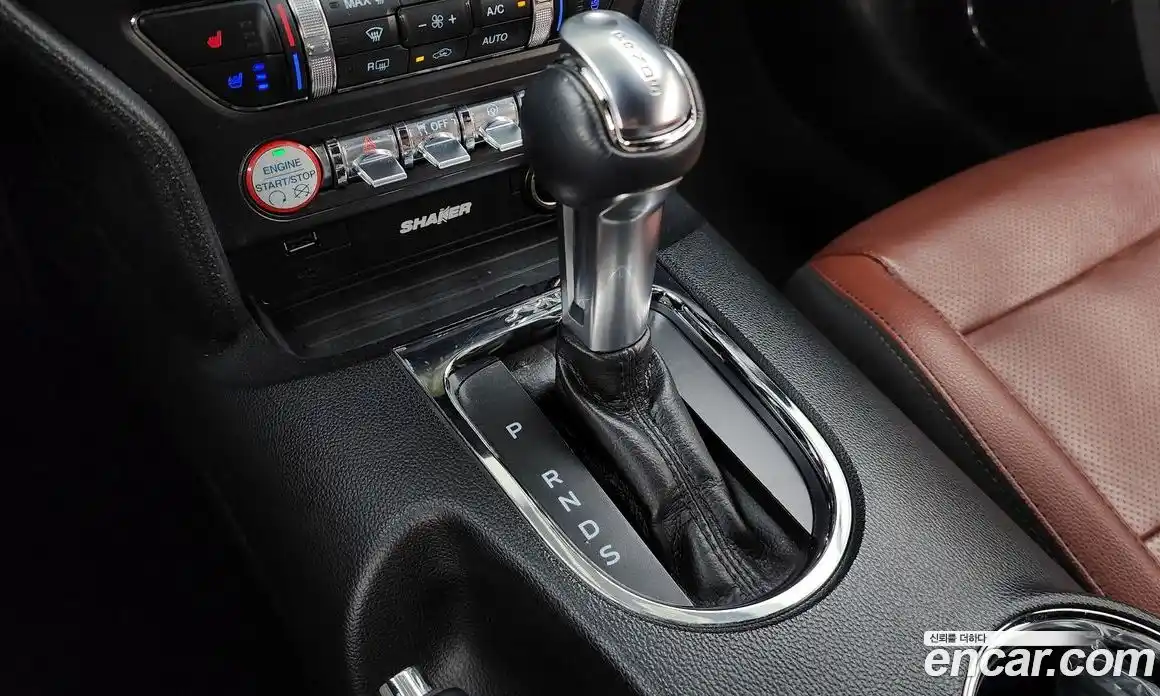 Ford Mustang 2017 2.3 автомат (гидро), фото 12