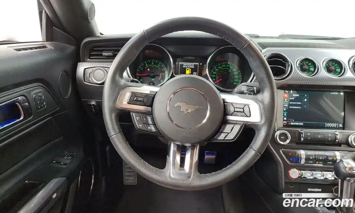 Ford Mustang 2017 2.3 автомат (гидро), фото 19