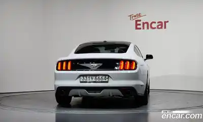 Ford Mustang 2017 2.3 автомат (гидро), миниатюра 4