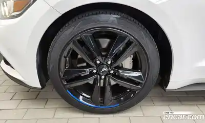 Ford Mustang 2017 2.3 автомат (гидро), миниатюра 5