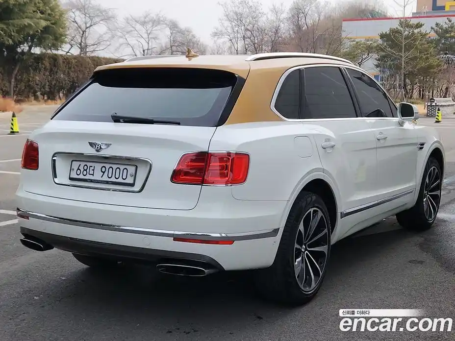 Bentley Bentayga 2017 6.0 гидро, фото 2