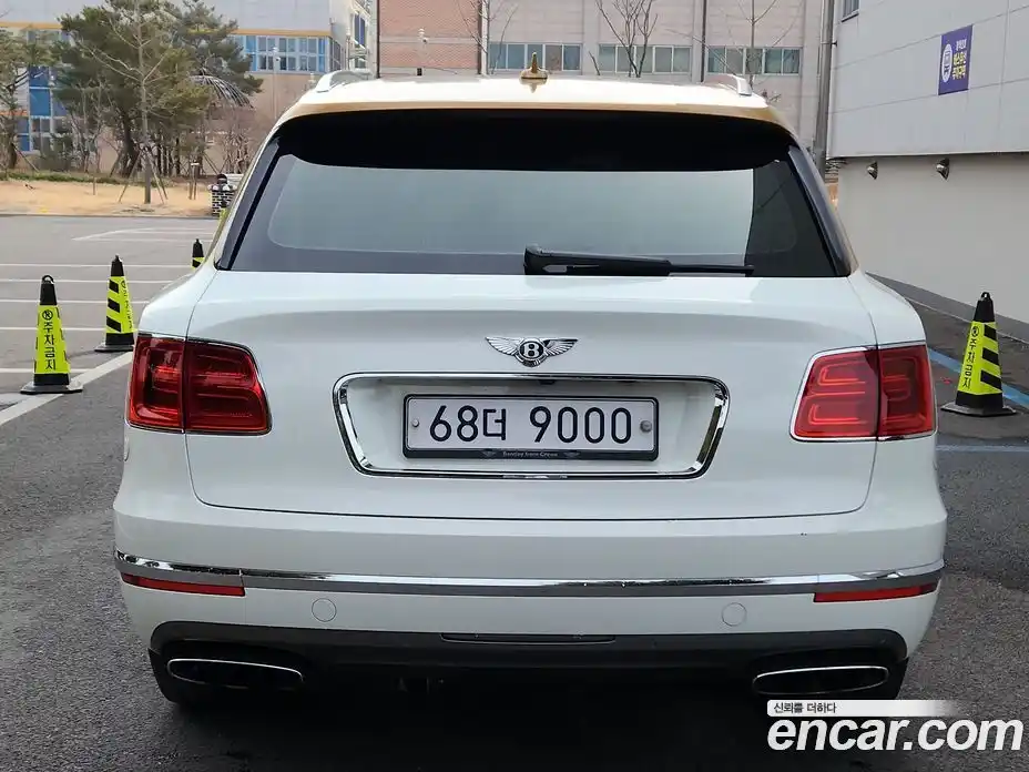 Bentley Bentayga 2017 6.0 гидро, фото 6