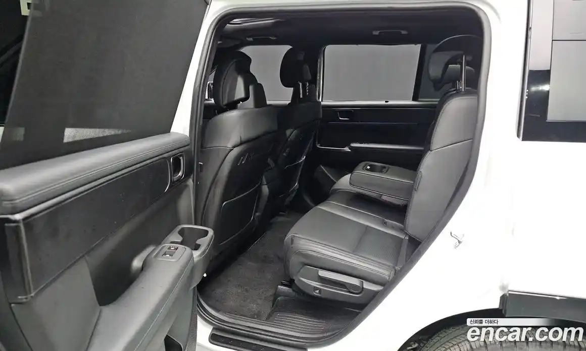 Hyundai Santa Fe 2023 1.6 автомат (гидро), фото 19