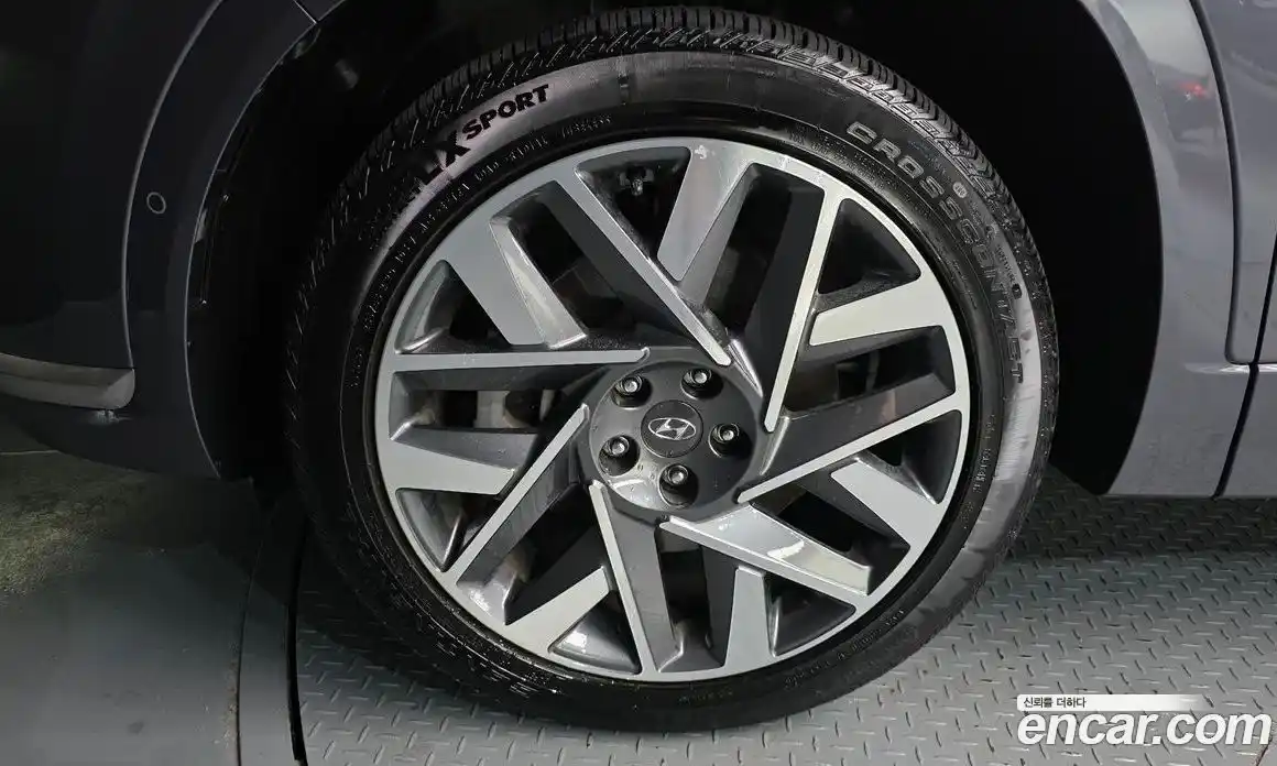 Hyundai Santa Fe 2023 2.5 автомат (гидро), фото 5