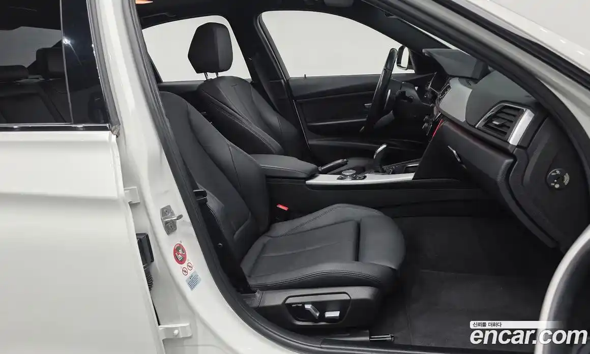 BMW 3 серия 2016 2.0 автомат (гидро), фото 11