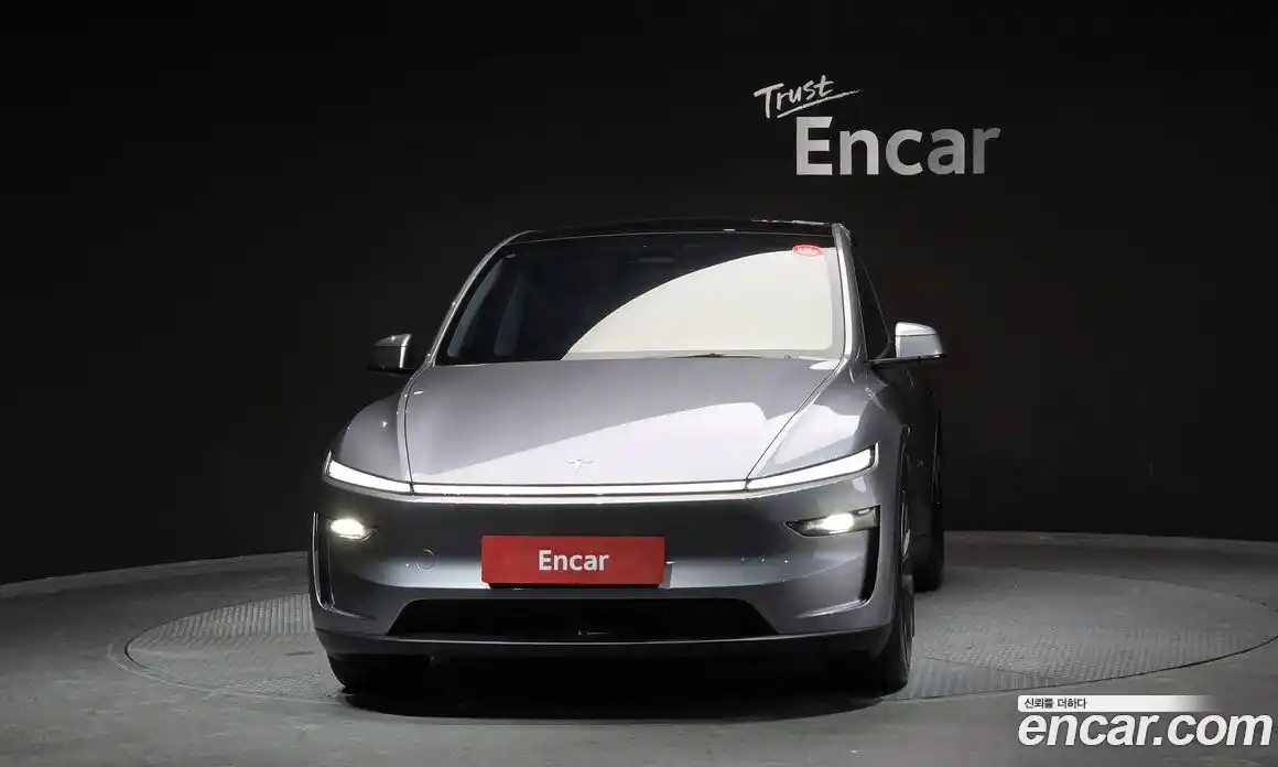 Tesla Model Y 2025 1.0 гидро, фото 3