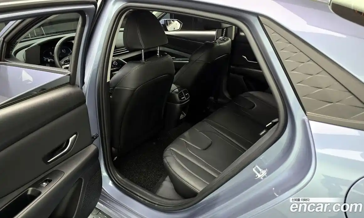 Hyundai Avante 2025 1.6 автомат (гидро), фото 16