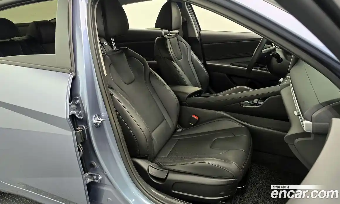 Hyundai Avante 2025 1.6 автомат (гидро), фото 18
