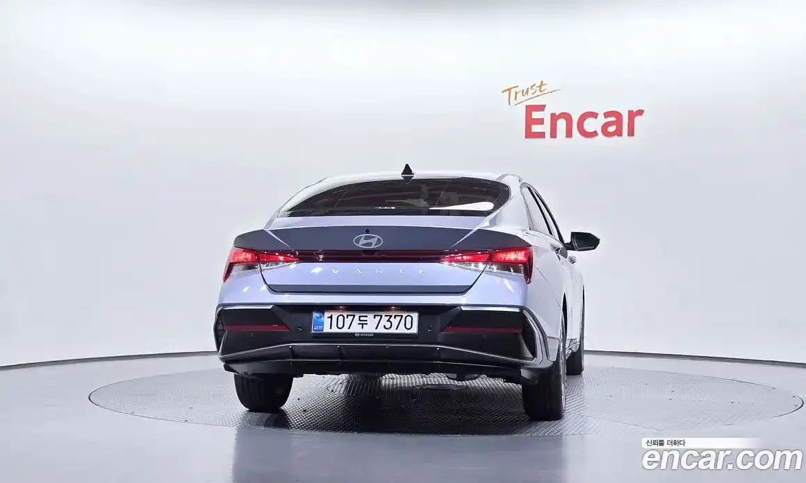 Hyundai Avante 2025 1.6 автомат (гидро), фото 4