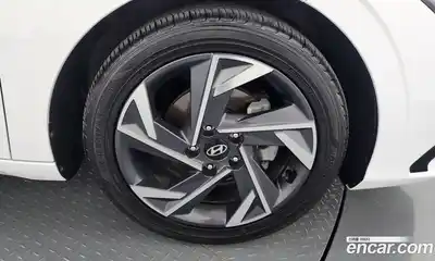 Hyundai Avante 2024 1.6 автомат (гидро), миниатюра 7