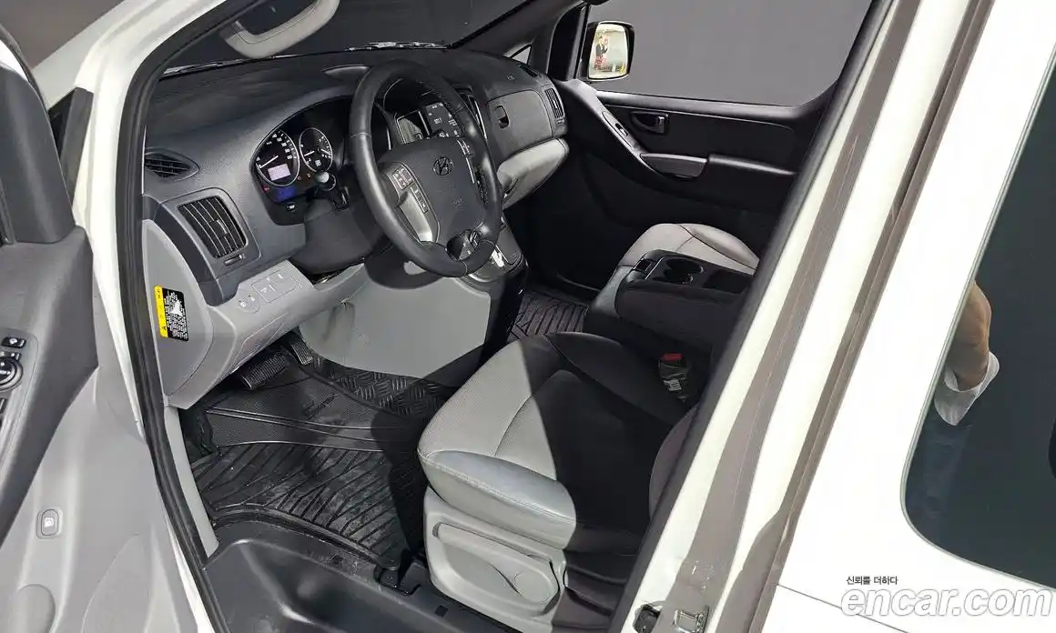 Hyundai Starex 2020 2.5 автомат (гидро), фото 7