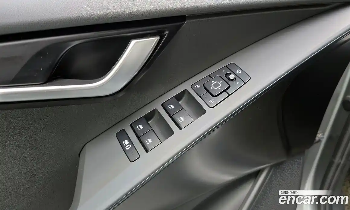 Kia Niro 2022 1.6 автомат (гидро), фото 19