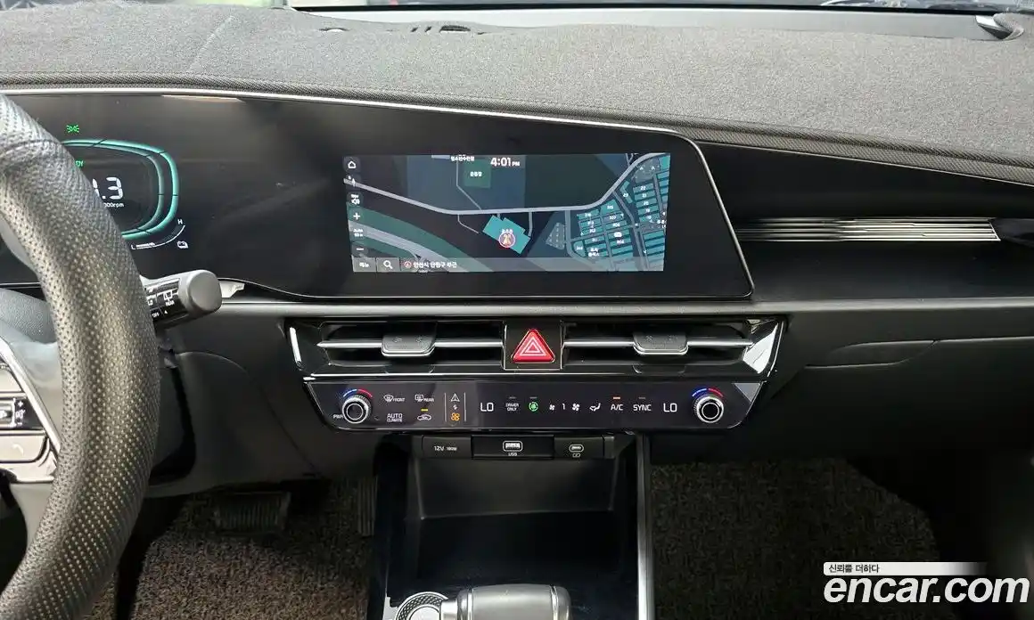Kia Niro 2022 1.6 автомат (гидро), фото 25