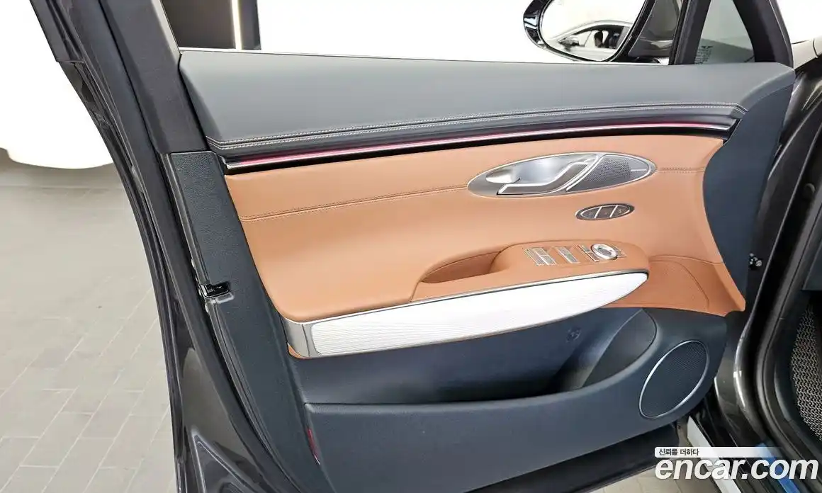 Genesis GV70 2024 2.5 автомат (гидро), фото 14