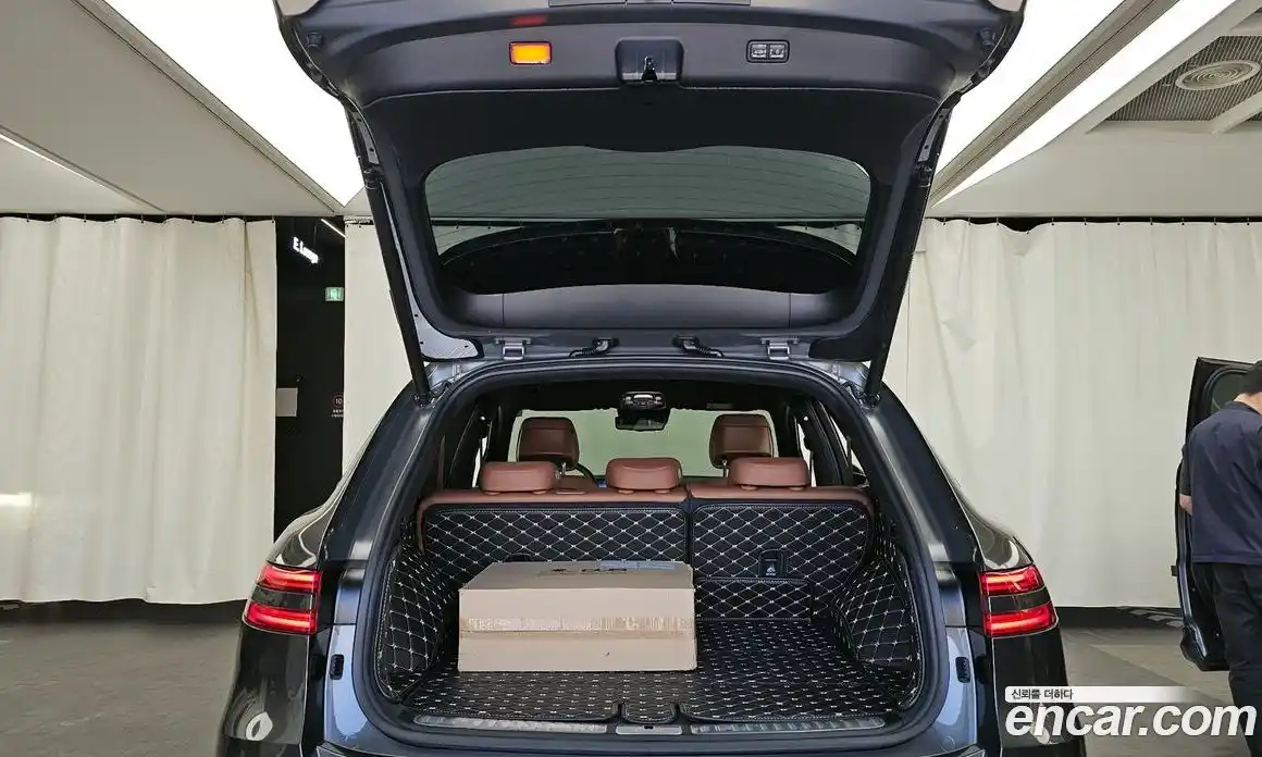 Genesis GV70 2024 2.5 автомат (гидро), фото 26