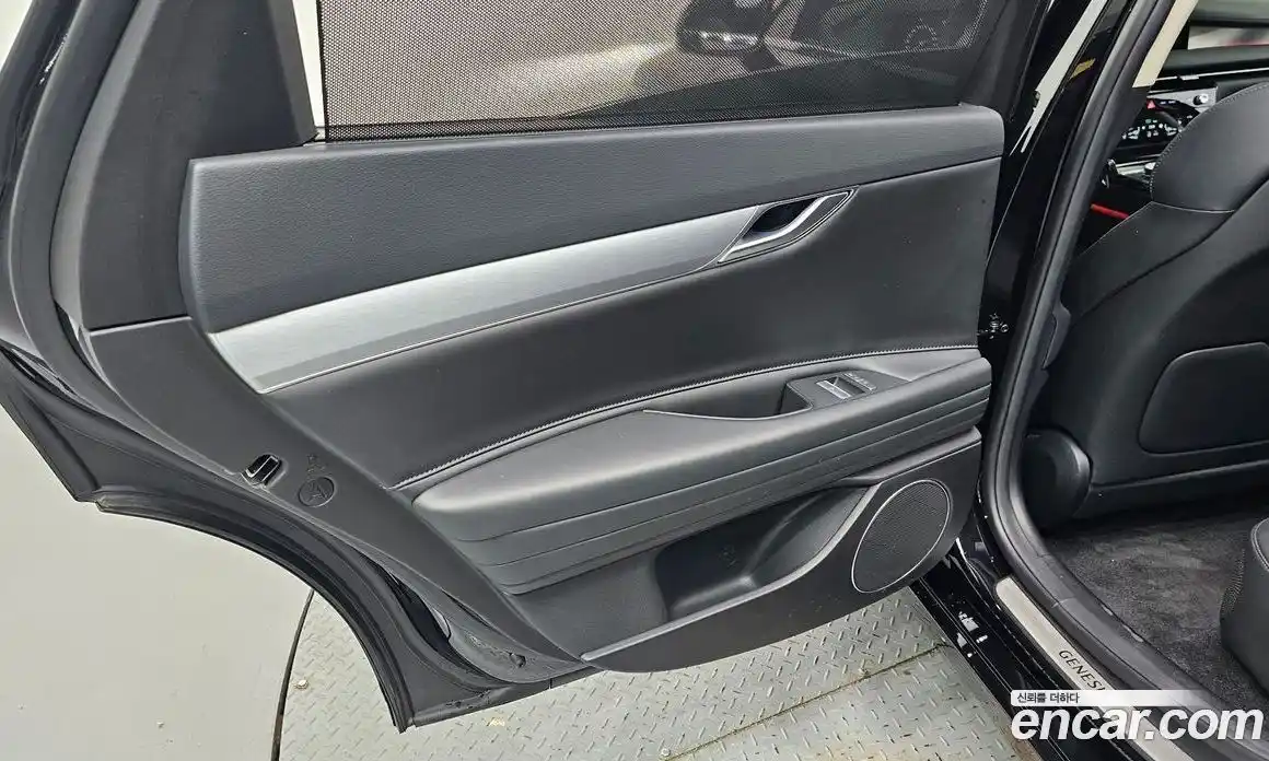 Genesis G80 2024 2.5 автомат (гидро), фото 15
